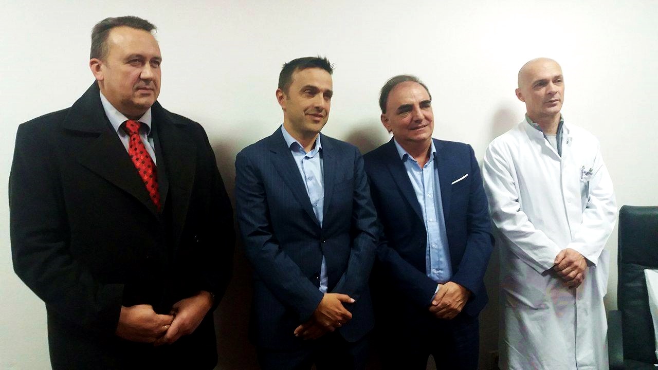 „Рома компани“ донирала 20 клима уређаја болници у Пријепољу