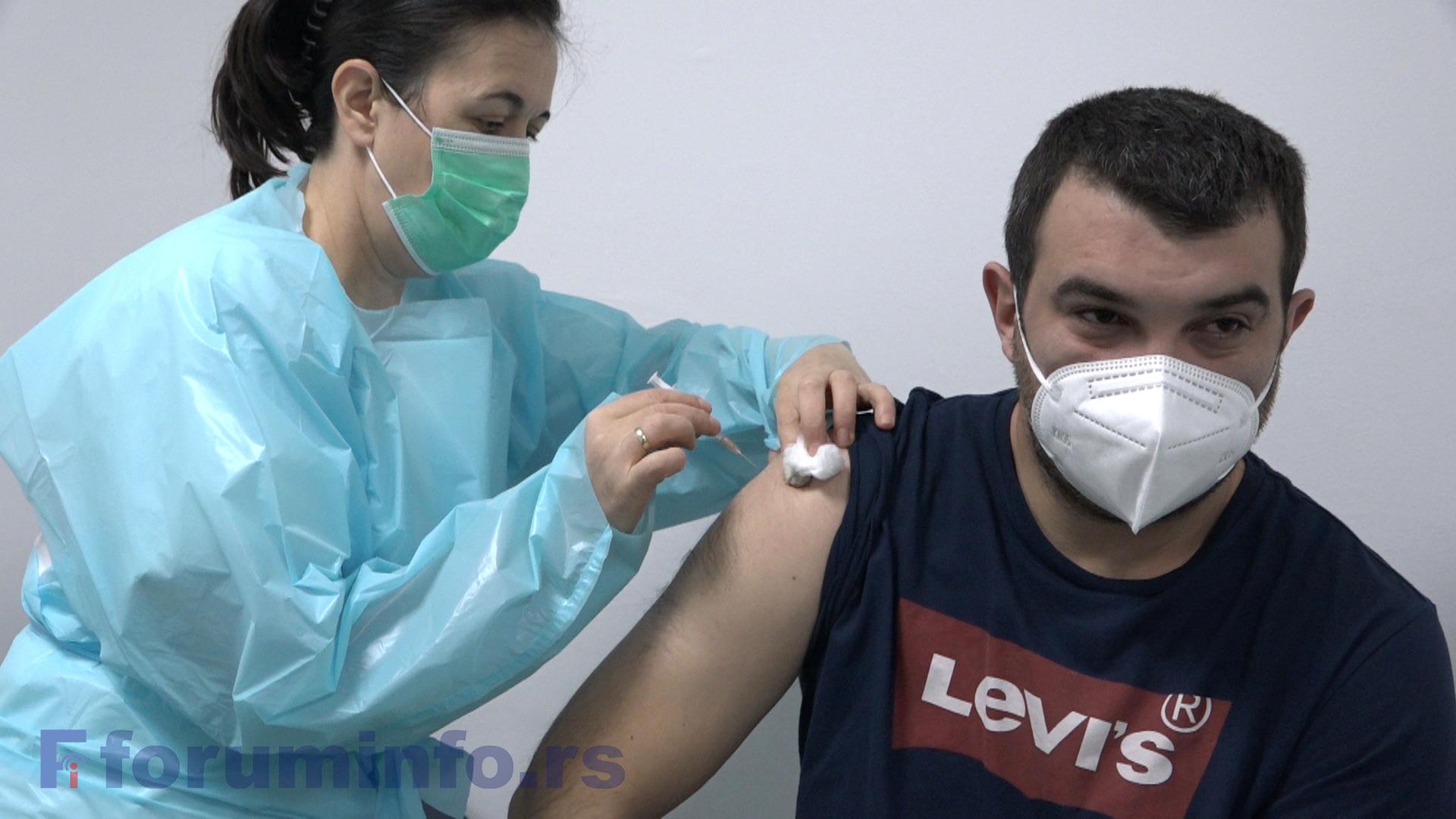 Фајзерову вакцину примило 35 здравствених радника у Пријепољу