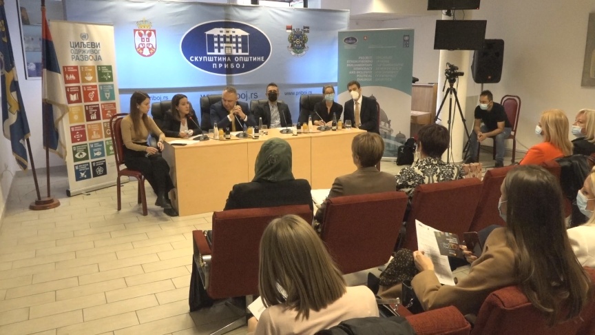 Женска парламентарна мрежа у Прибоју представила Закон о родној равноправности