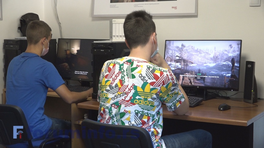 Зашто млади играју видео игрице?