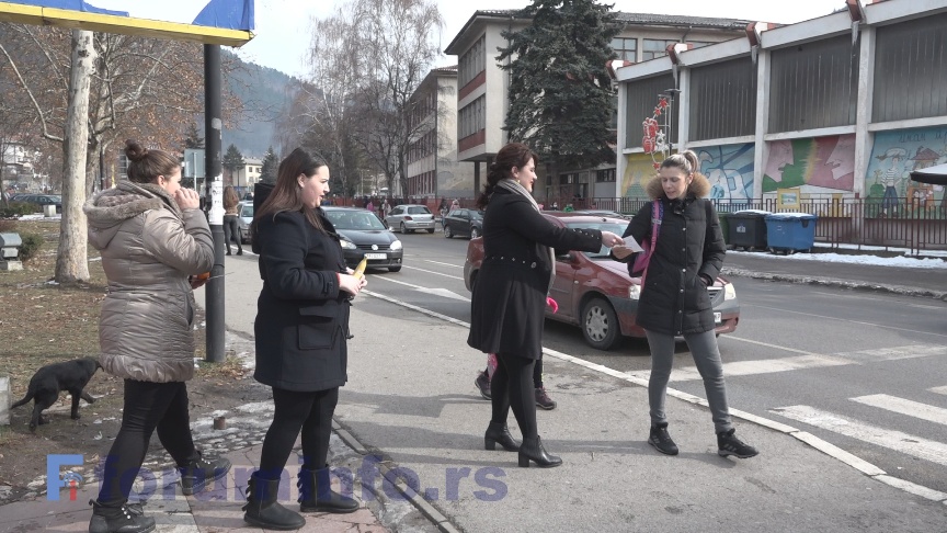 Канцеларија за младе и Црвени крст Пријепоље обележили Национални дан без дуванског дима