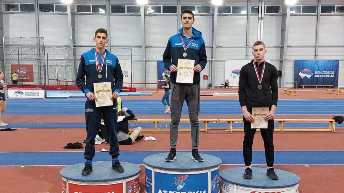 Маид и Санин Прељевић у дресу репрезентације на Балканском јуниорском првенству