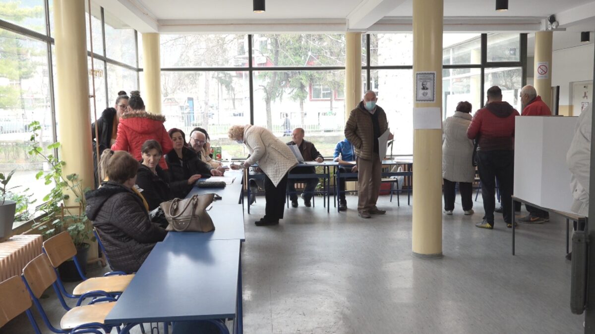 До 18 сати у Пријепољу гласало 45,3 одсто гласача