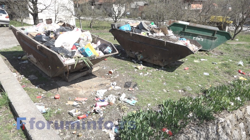 Житељи дела Залуга траже решавање проблема нагомилавања смећа