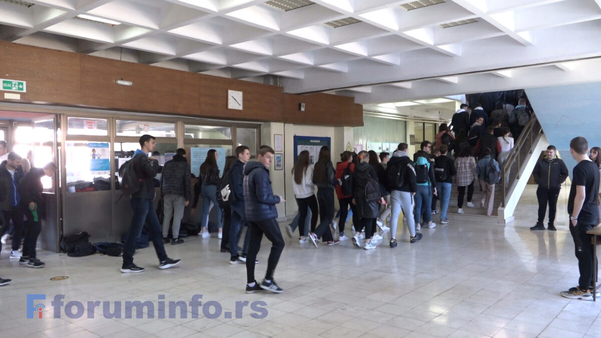 Општина Пријепоље донела одлуку о наградама за најбоље ђаке и студенте