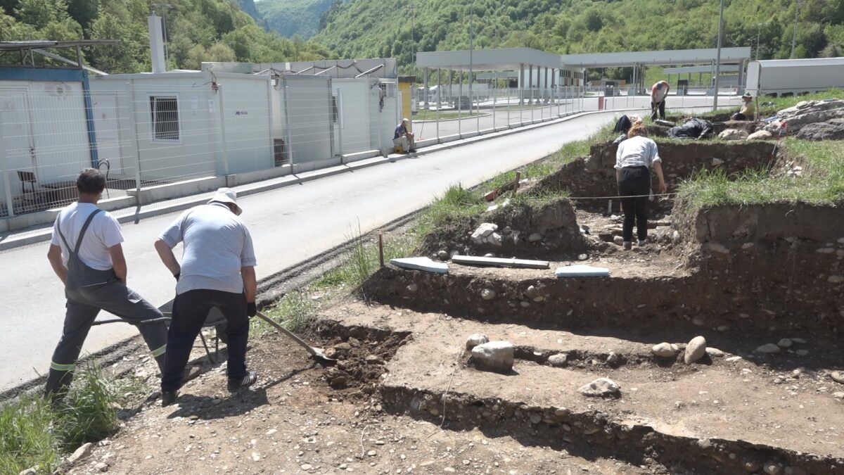 Шта “крије” средњовековна некропола у селу Гостун?