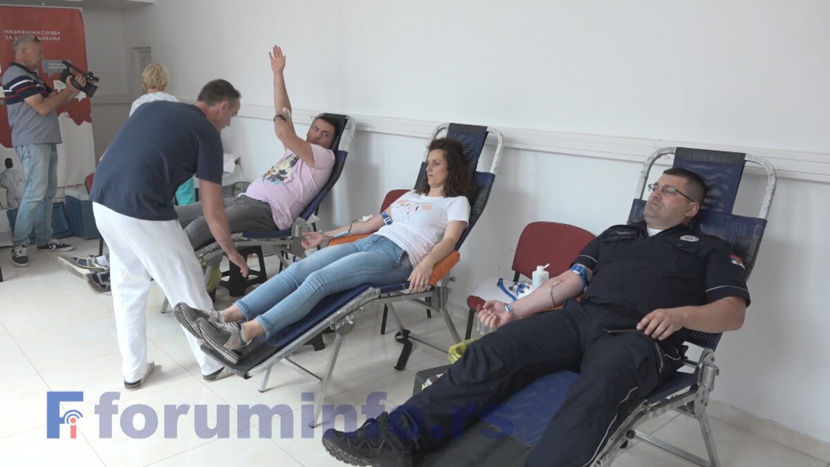 Припадници ПУ Пријепоље показали хуманост на акцији добровољног давања крви