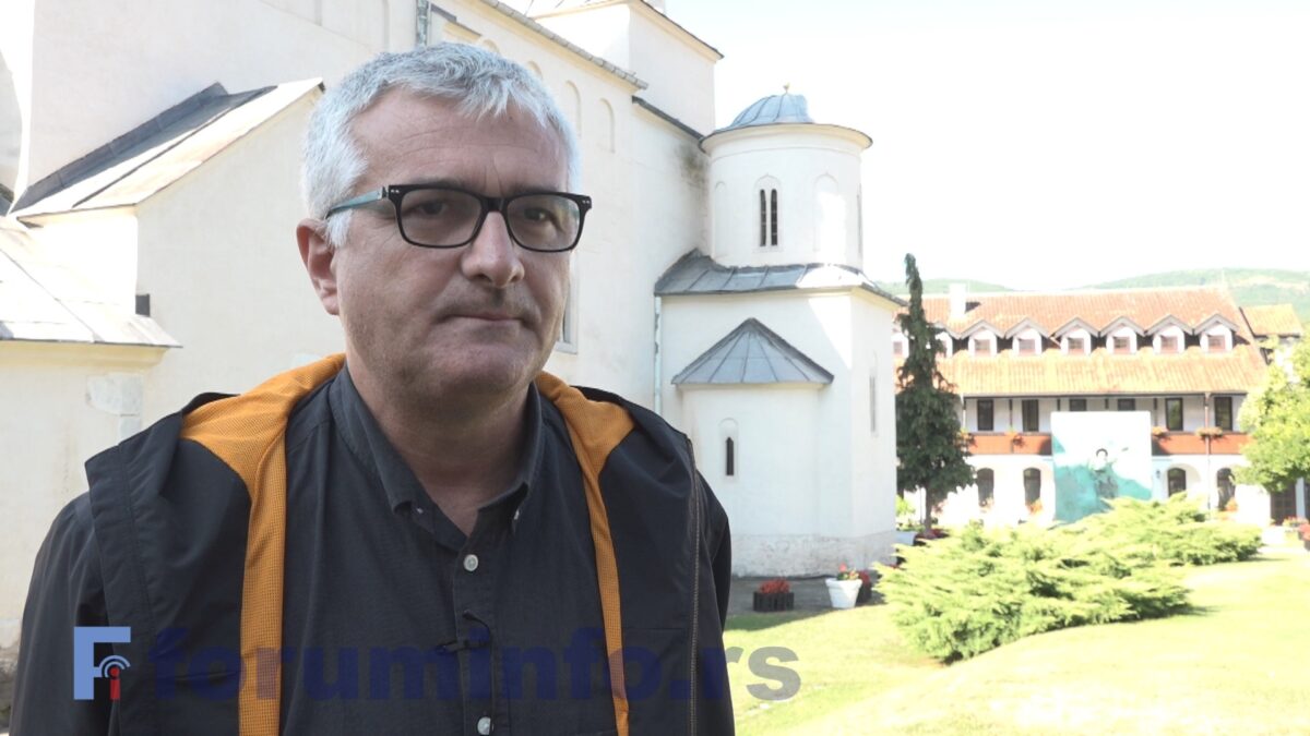 Декан ФЛУ у Београду Радош Антонијевић учесник 49. сазива милешевске колоније