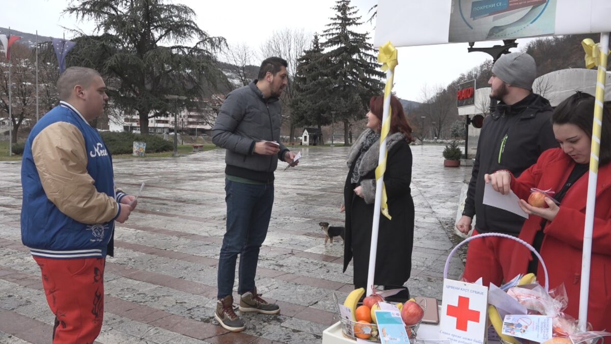 Улична акција у Пријепољу поводом Националног дана без дуванског дима