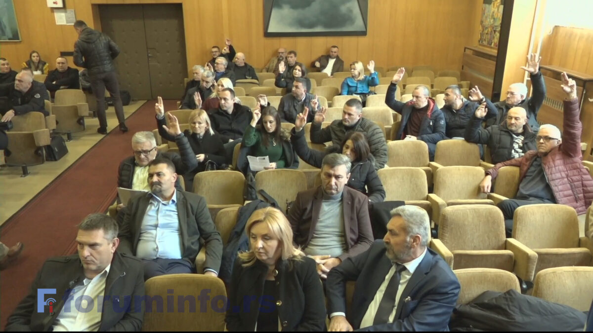 Скупштина општине: Без повећања цена комуналних услуга и без решења статуса директора ЈКП “Лим”