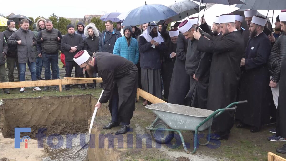 Положен камен темељац за изградњу Исламског центра у Великој Жупи
