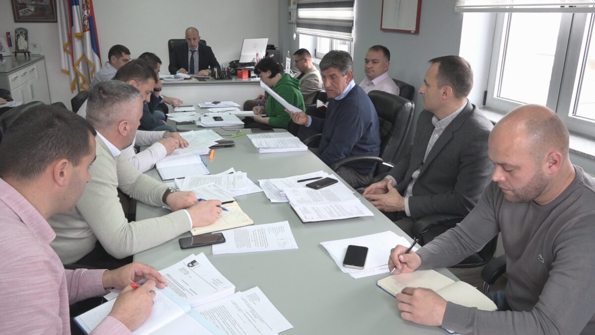 Седница општинског већа – у фокусу захтеви и извештаји јавних установа и организација