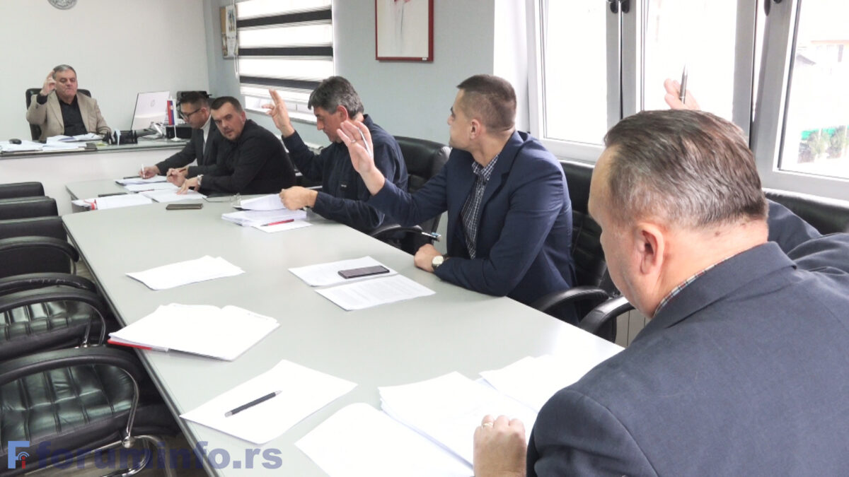 Одлучено ко ће изводити радове на саобраћајници у Шеховића пољу и водоводу на Равнама