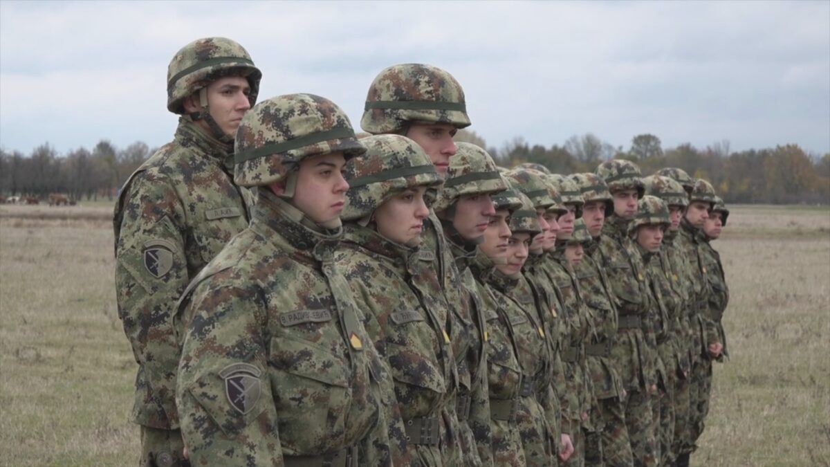 Да ли су грађани и грађанке Пријепоља за враћање обавезног војног рока?