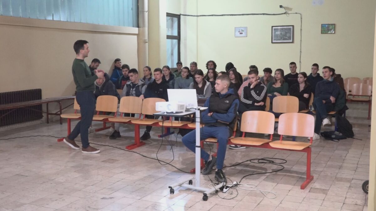 Ђацима Пријепољске гимназије представљена могућност бесплатног студирања у Русији