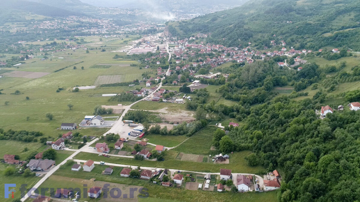 Око 500 домаћинстава у Пријепољу било без струје због кише и ветра