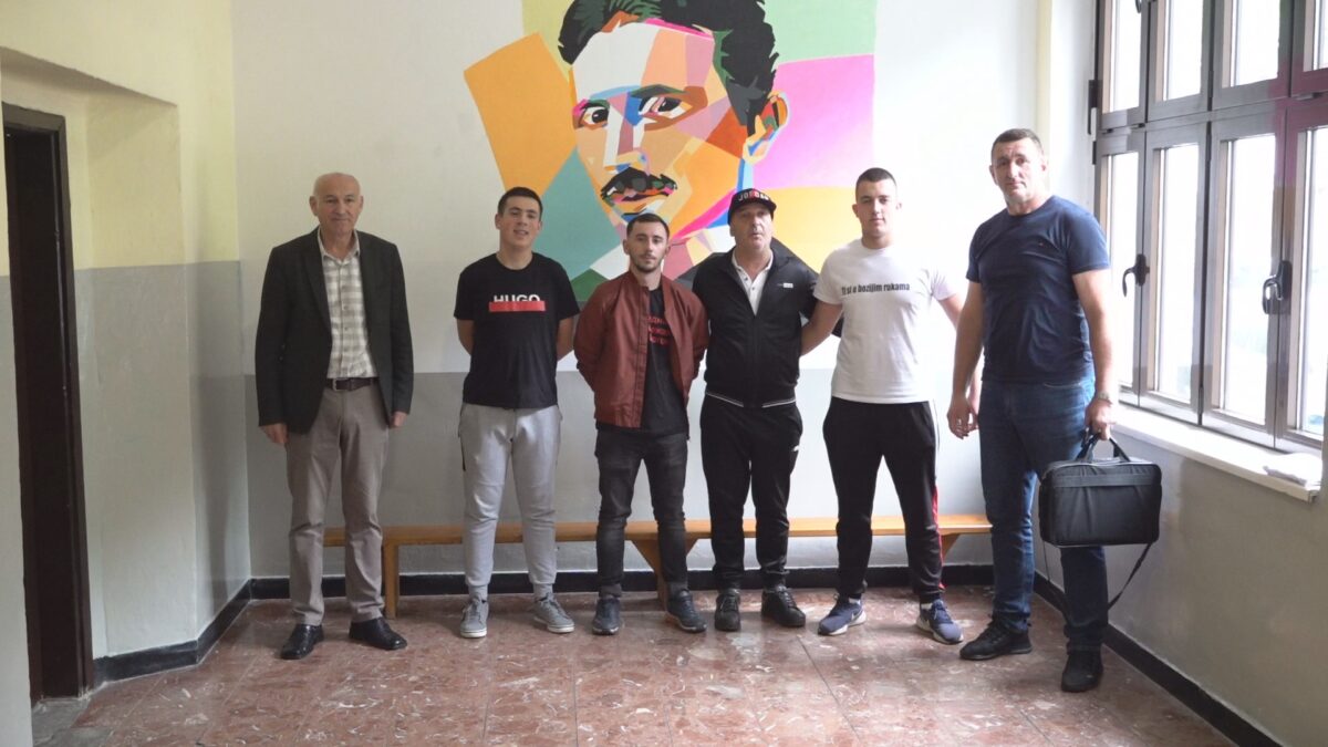 Емир Поровић и Александар Врањеш представљали Техничку школу на Републичком такмичењу