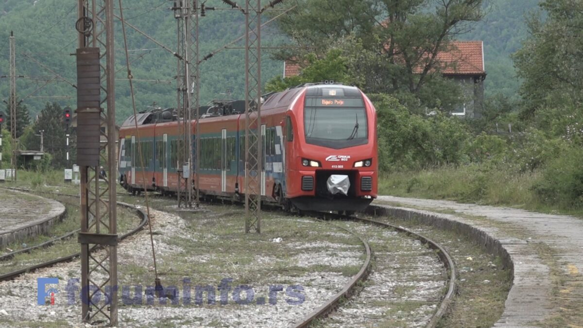 Возови не стижу до Бара – путници у Пријепољу прелазе у аутобусе