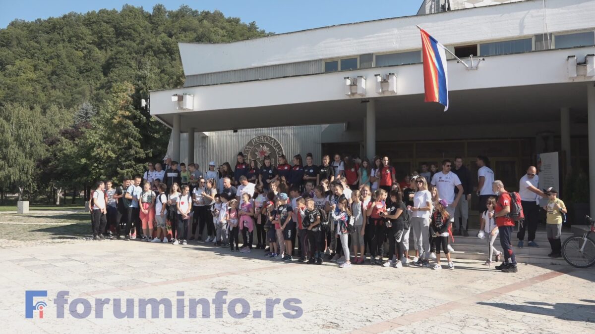 ,,Корак ближе здрављу” – Пријепољци и Пријепољке у суботу обележавају Дан пешачења