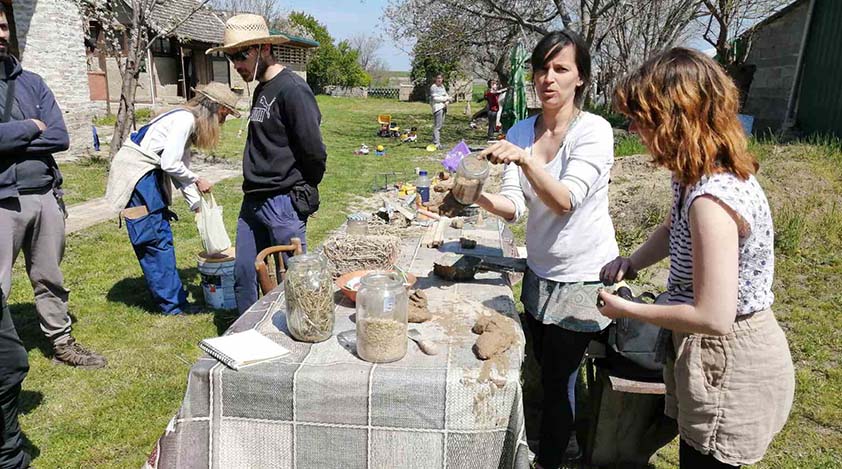 Клуб финих заната из Мошорина – није случајно што је земља женског рода