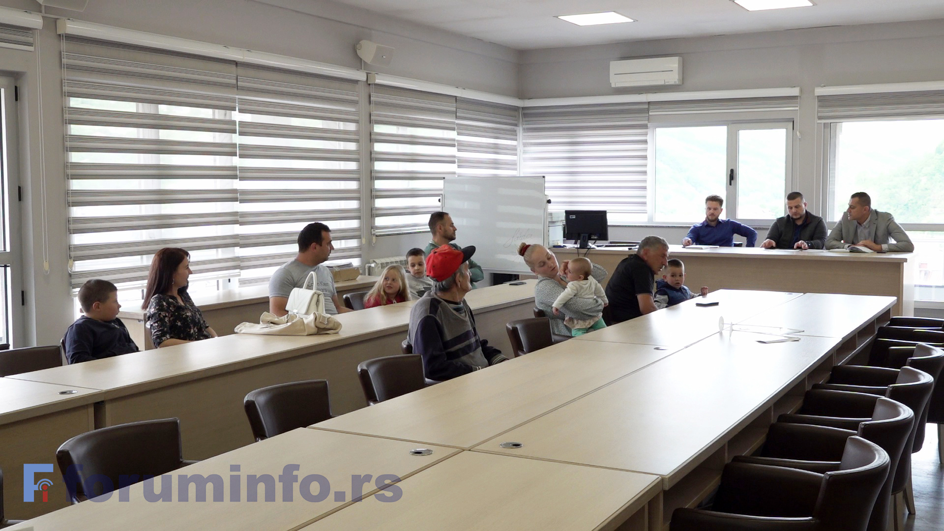 Душманићи још увек без школе – родитељи затражили одговоре од Општине