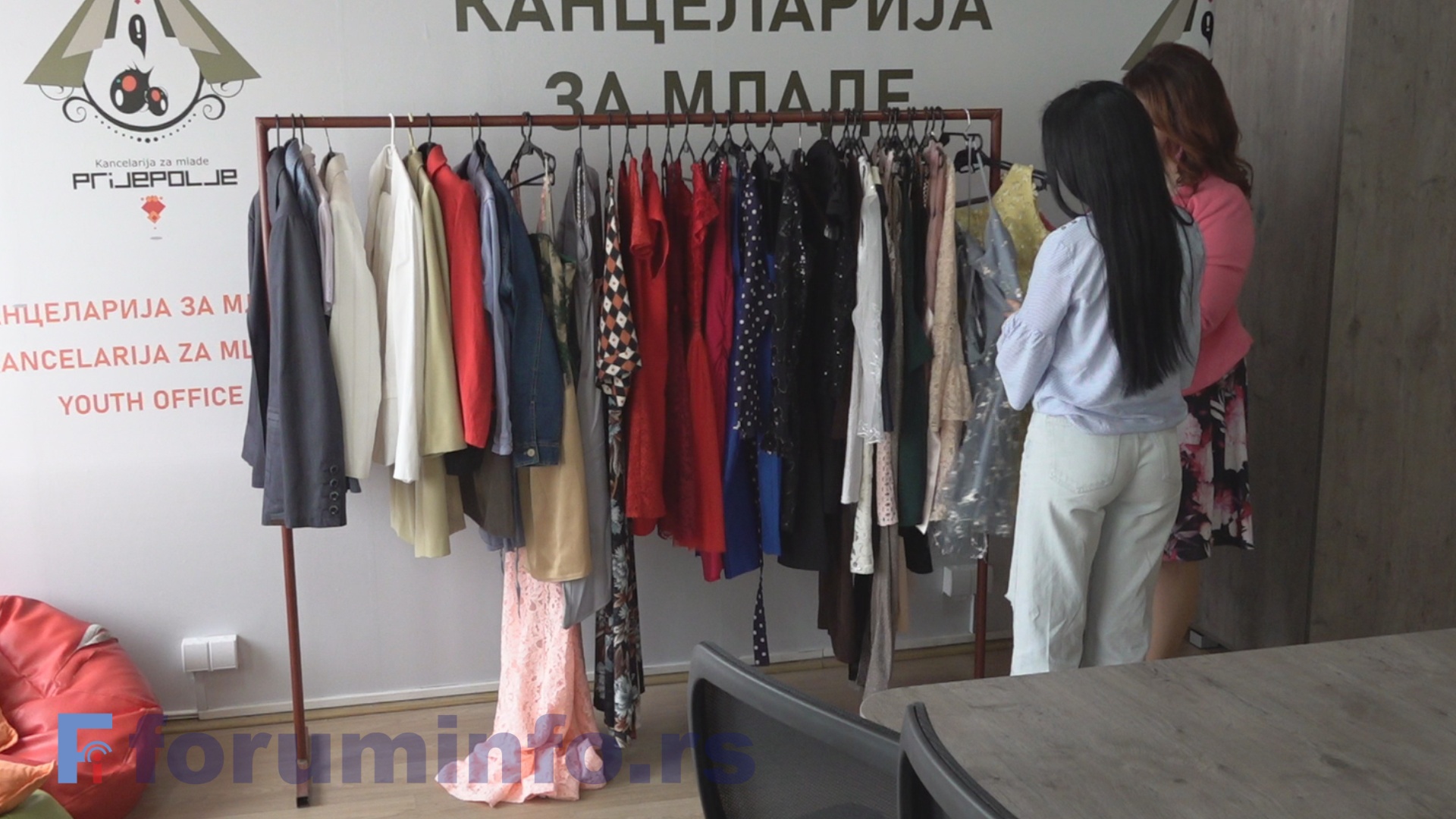 Да нико не буде тужан, јер нема одело или хаљину за матуру – акција „Улепшај некоме матуру“