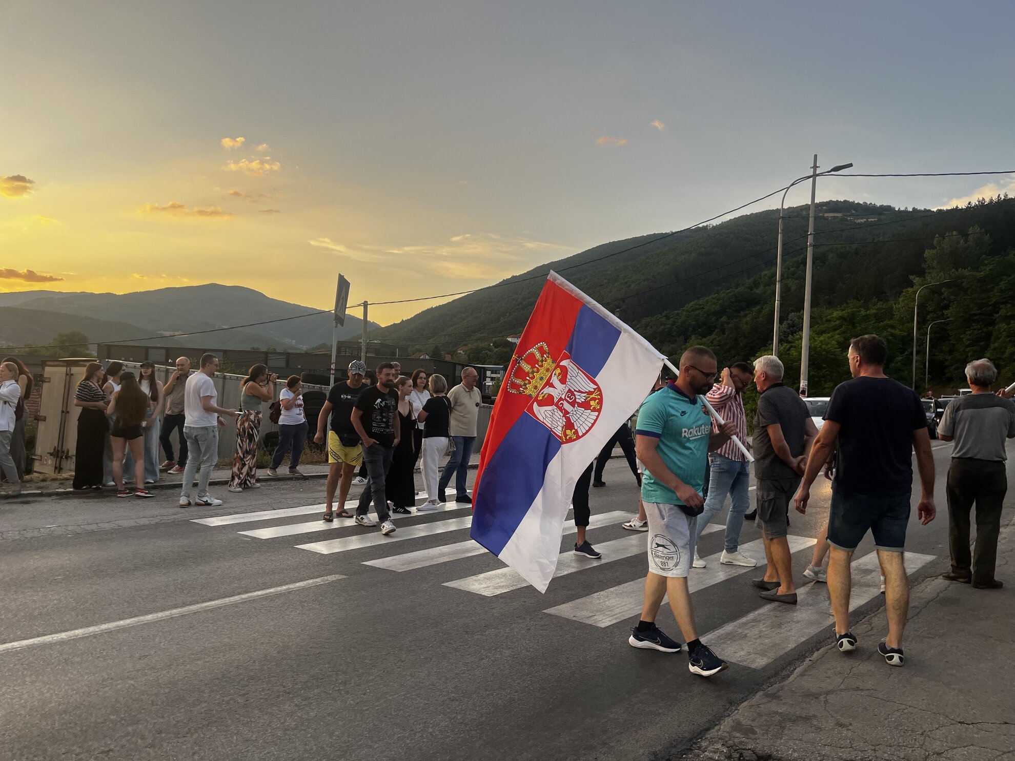 Грађанска непослушност и полицијска присмотра обележили блокаду у Пријепољу