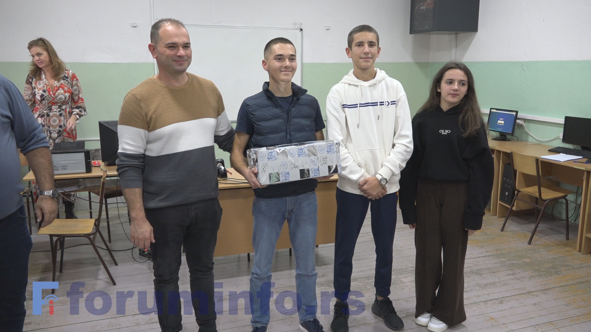 Екипа II/1 победник квиза знања у Економско-трговинској школи