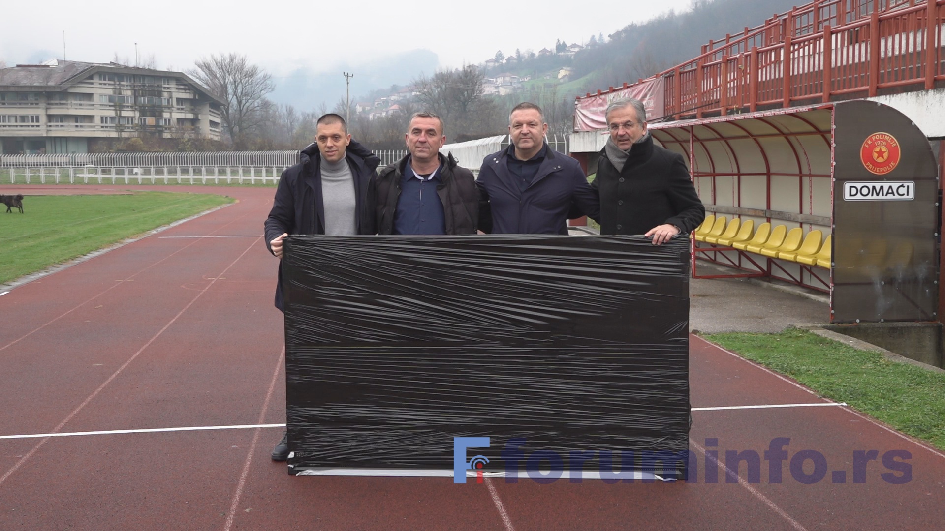 ФС Западне Србије уручио савремени семафор ФК „Полимље“