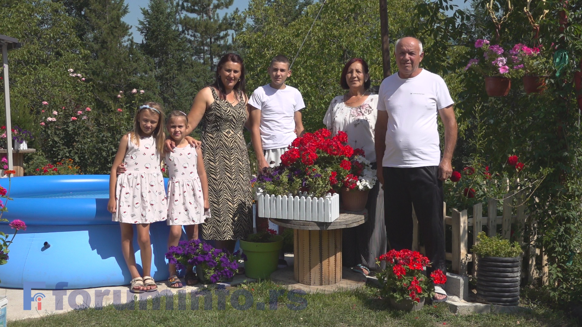 У посети Заимовићима: Од једне руже до најлепше баште